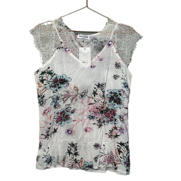 Solution floral and lace sleeveless blouse size small new with tag - Picture 1 of 8